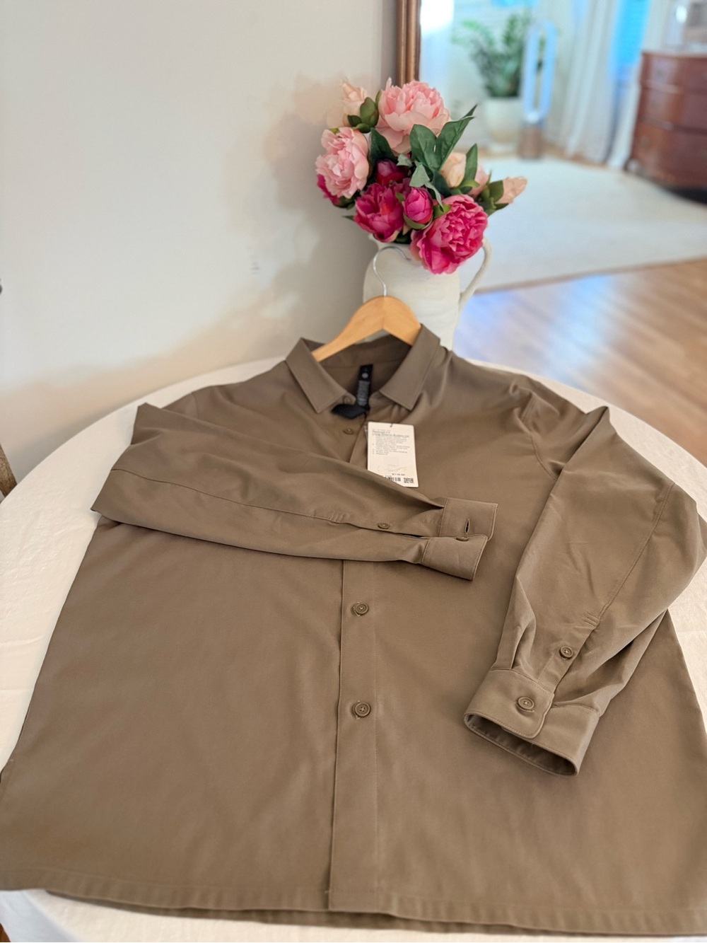 lululemon athletica Button-Up Shirt in Taupe